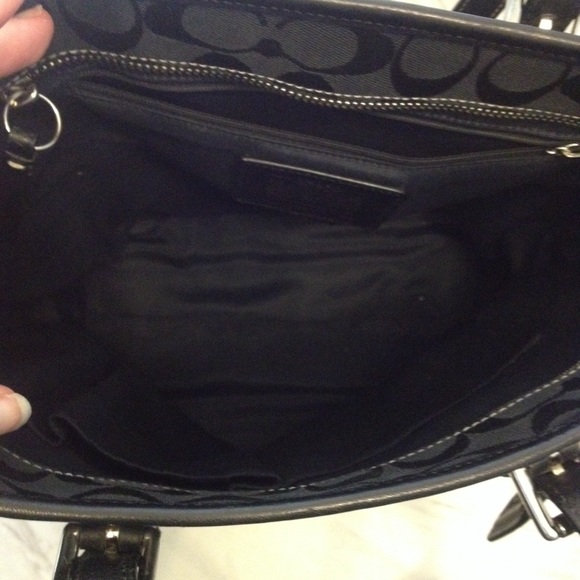 Coach Signature black tote - Picture 5 of 6
